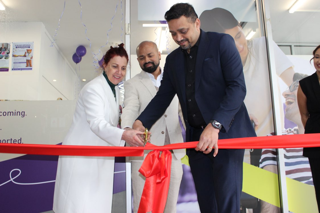 Traralgon ribbon cutting Seaside Living Awaits in Frankston!