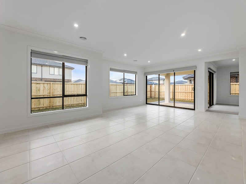 Hair Pin Close Clyde North Shared SIL Home