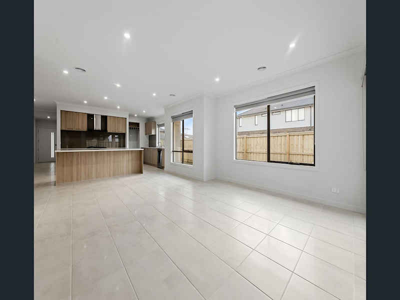 Hair Pin Close Clyde North Shared SIL Home