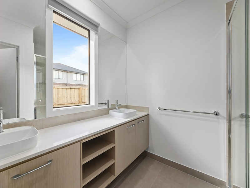 Hair Pin Close Clyde North Shared SIL Home