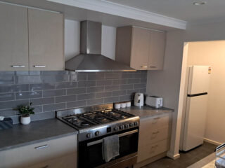 Nepoleon-Blvd-Moe-Vic-3825-19