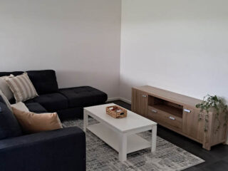 Nepoleon-Blvd-Moe-Vic-3825-2